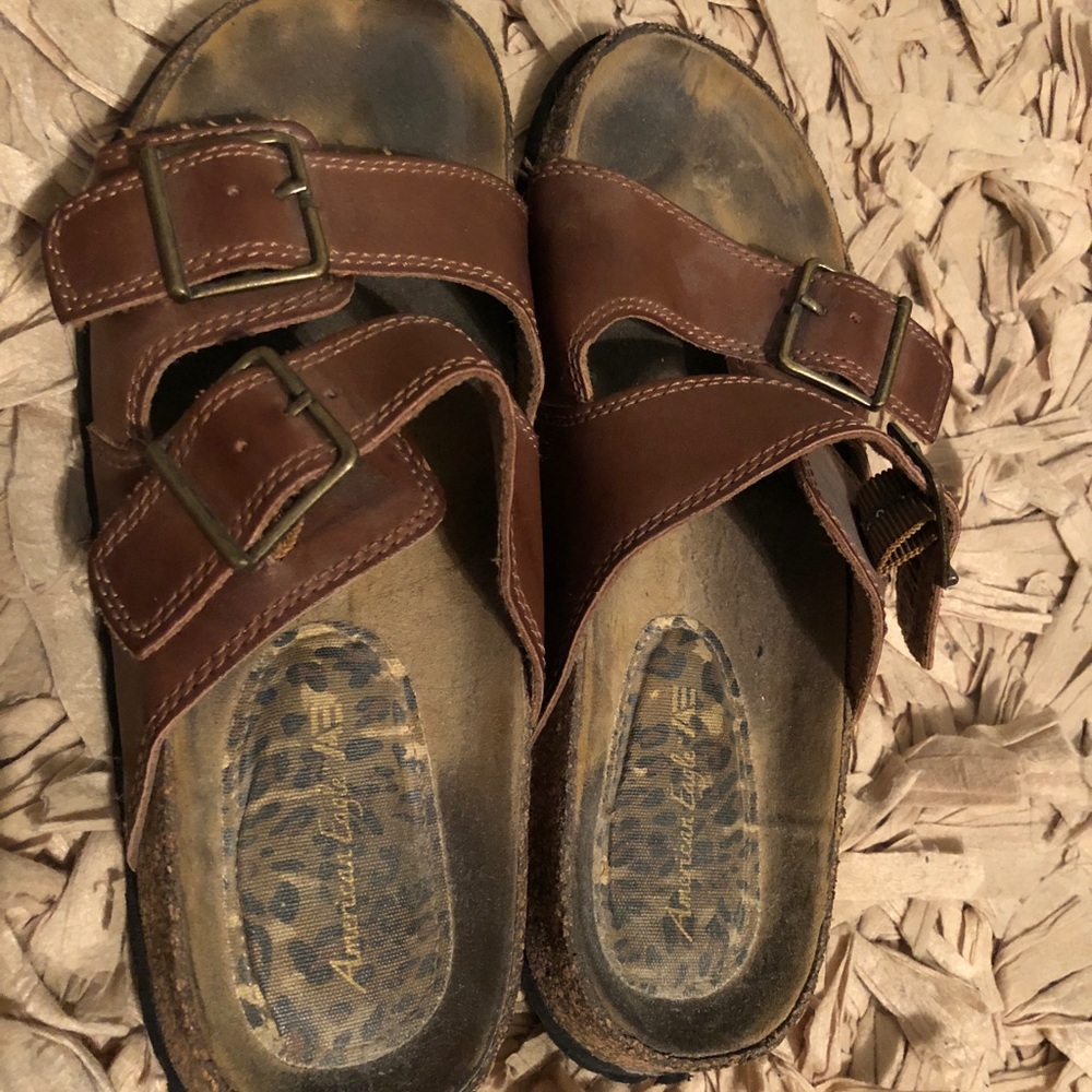 AE brown slip ons 💕